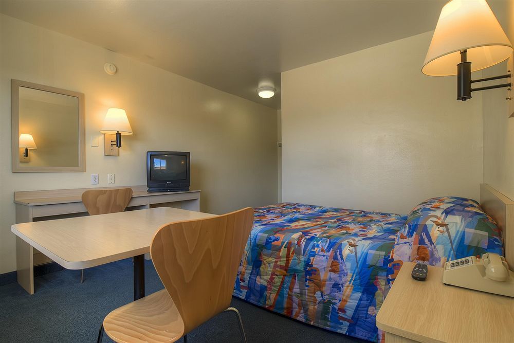 Motel 6-Needles, Ca Экстерьер фото